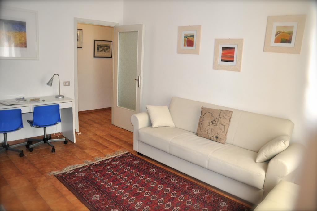 Apartment Parmense Phòng bức ảnh